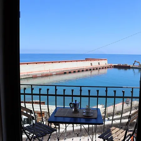 Apartment Il Balcone Sul Porto Di *