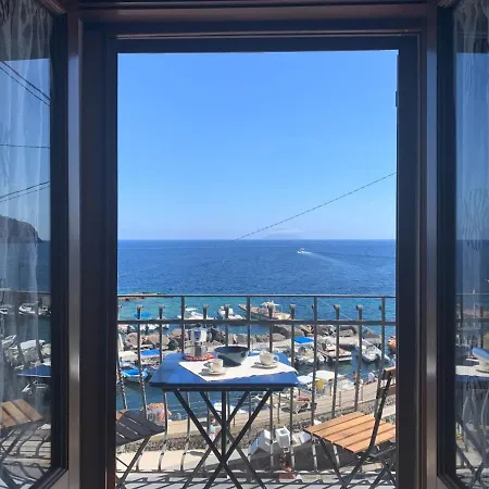Il Balcone Sul Porto Di *