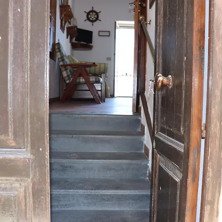 Il Balcone Sul Porto Di Apartment *