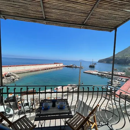 Il Balcone Sul Porto Di Apartment